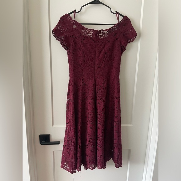 NWT - Le Chateau Lace Off-Shoulder Dress – Size 2 - Picture 13 of 14